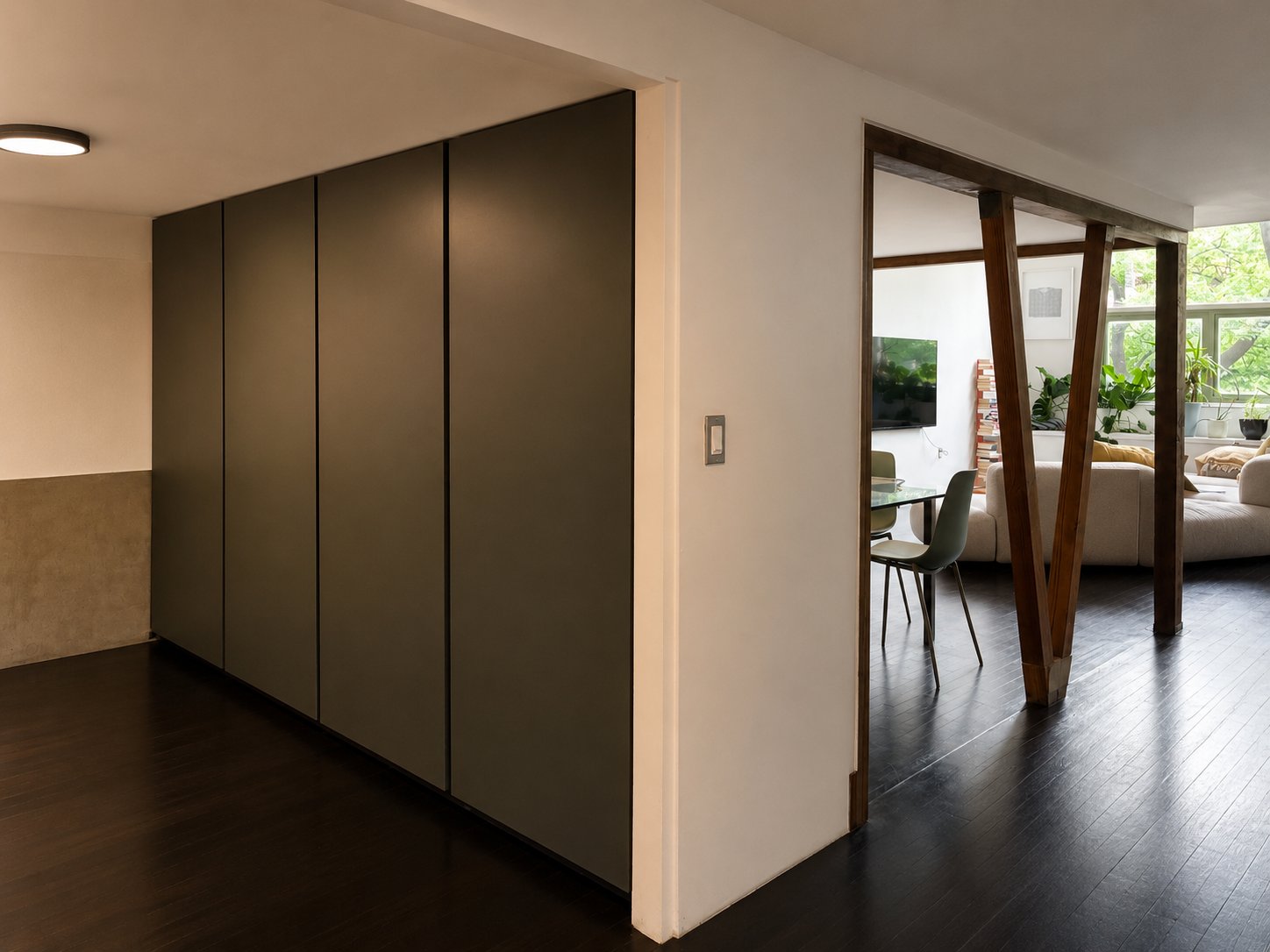 Built pantry and broom-closet columns